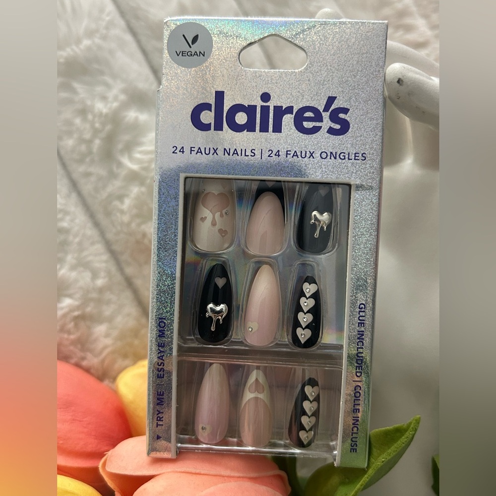 Claire's Black and Pink Faux Nails with Heart and Bow Designs